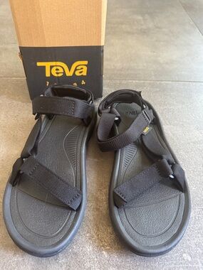 Teva Women's Hurricane XLT2 Sandal - NEW in box